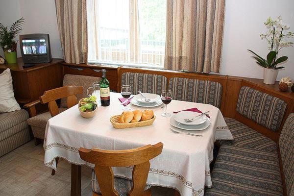 Gaestehaus Neuhauser Zell am Ziller Extérieur photo
