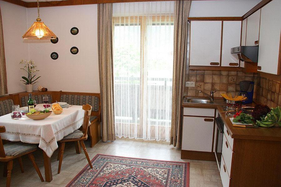 Gaestehaus Neuhauser Zell am Ziller Extérieur photo