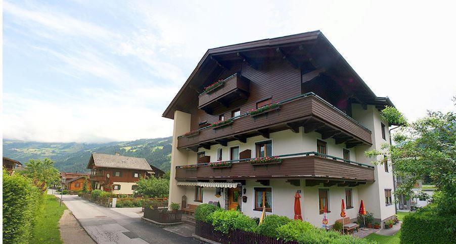 Gaestehaus Neuhauser Zell am Ziller Extérieur photo