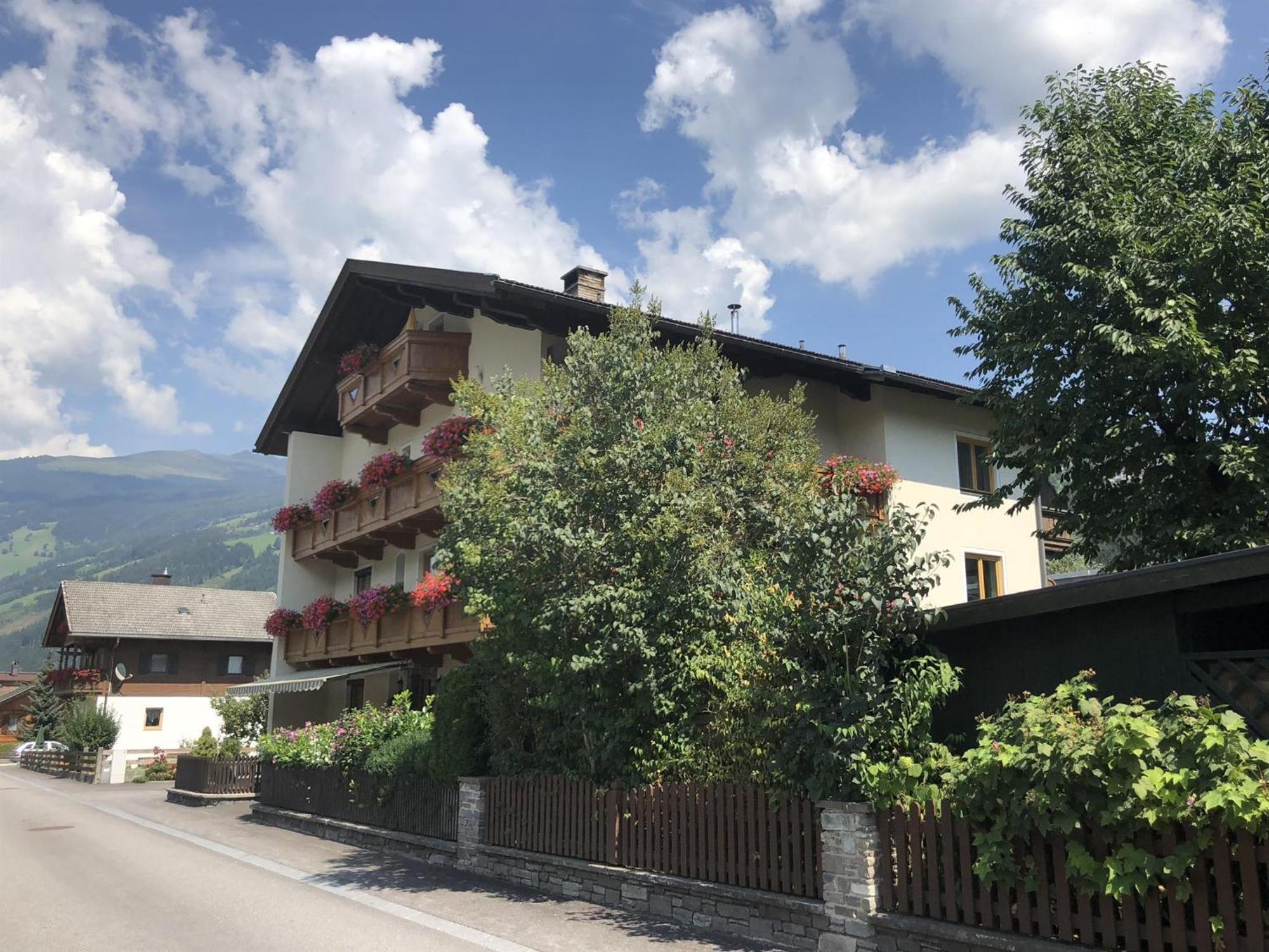 Gaestehaus Neuhauser Zell am Ziller Extérieur photo